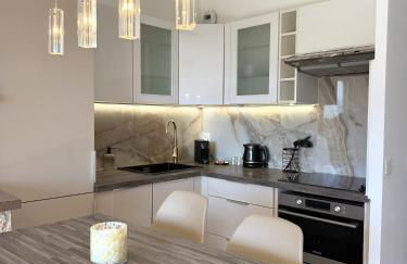 Studio de LUXE Portes de Monaco - Vue MER - Piscine - Wifi - Foto 21