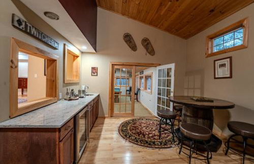 10 Min to Loon-Hottub-Pet Friendly-EV Charger - Foto 15