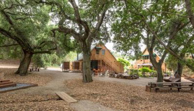 Elegant Yurt Tucked Beneath Oak Trees on Southern California Ranch - Photo 5
