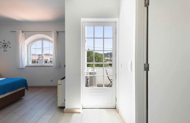 Sesimbra Stylish Villa by Homing - Photo 31