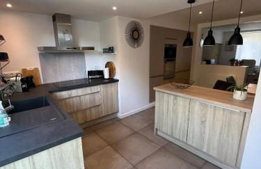 Charmante maison en pierre, avec terrasse et jardin privé - Photo 26