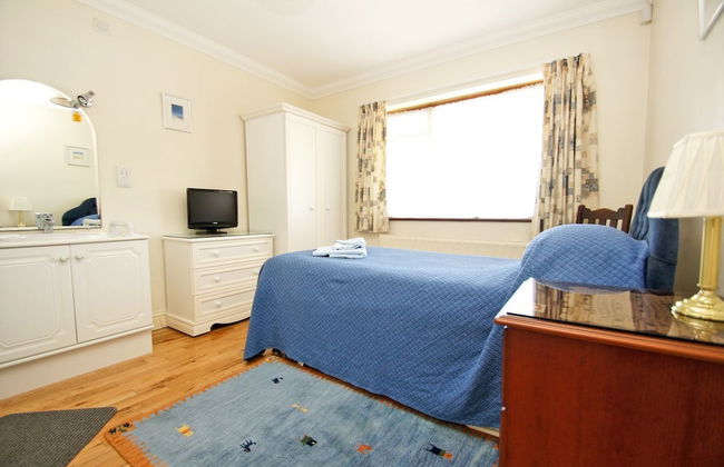 Dean Court Garden Parking by Brighton Holiday Lets - Foto 5