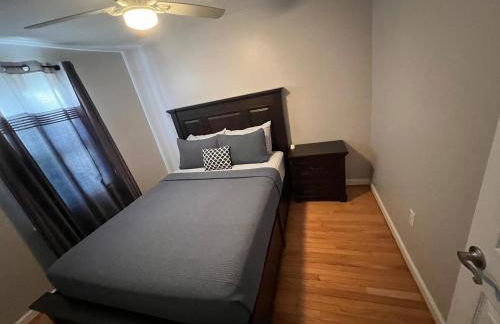 Premium Private Suite with Parking and Workspace - Foto 13