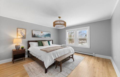 NEW l Modern Comfort wHOT TUB l NH Lakes Region - Foto 15