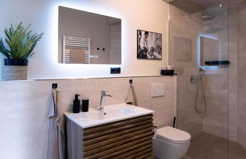 Passion 4U Airport - Photo 42