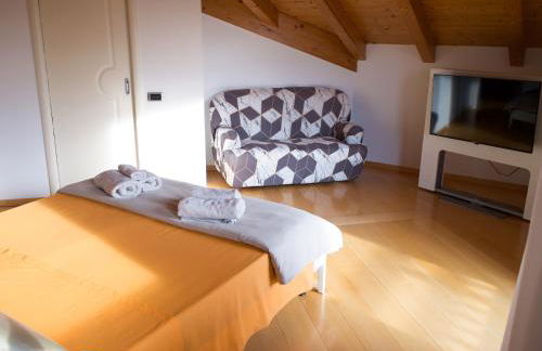 Mansarda con terrazzo e giardino Altopiano di Piné - Foto 20