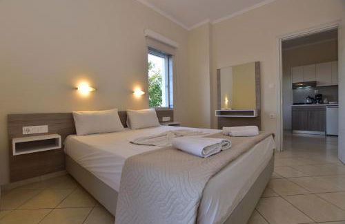 Flisvos Rooms - Photo 73