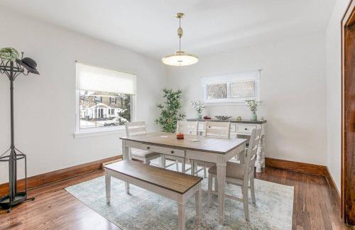 Stylish 3br Cozy Home 10min Drive from ND! - Foto 45