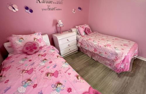 3Bed house pool hot tub game room 4 m Disney - Foto 50