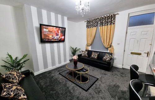 *11BR* Setup for your most amazing relaxed stay + Free Parking + Free Fast WiFi * - Foto 35