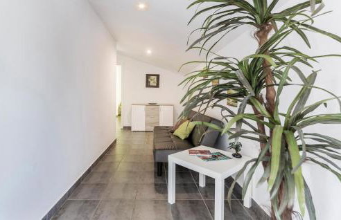 Stunning Apartment In Trget - Foto 23