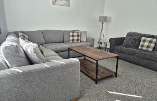 Entire House - Cheshire Oaks/Ellesmere Port - Foto 8