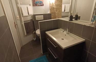 Maison de caractère au cœur de la cité médiévale de Gourdon - Photo 17