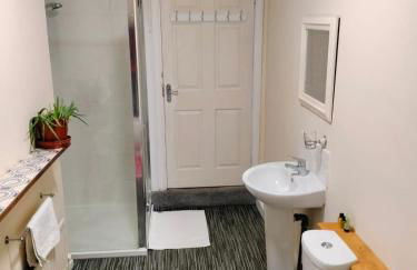 Georgian Style Apartment - Photo 11