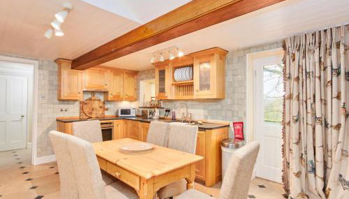 North Lodge - Photo 3