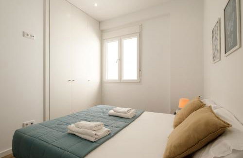 Modern, Stylish Apartment - Photo 18