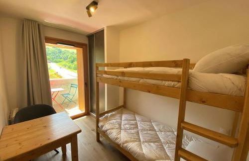 Appartement neuf 2 chambres, parking inclus, proche bus gratuit - FR-1-356-531 - Foto 12