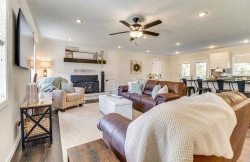 3 Mi to Lake House with Fire Pit in Mountain Home! - Foto 4