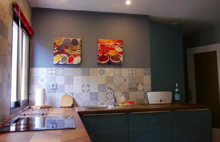 Apartment with Terrace and Sea View - Photo 20