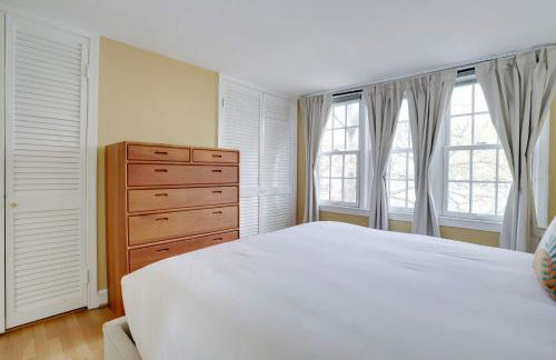 Sojourn Only 8 Blocks to Capitol and Private Patios - Foto 22