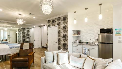 Pet-Friendly Studio 6 Mi to Jupiter Beach Park! - Photo 4