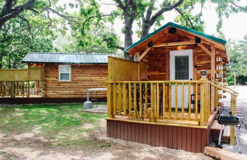 #4 - Amish Log Camping Cabin Walk to the Water cabin - Foto 26