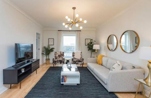 Music City Holiday, on Music Row, has POOL & Free Parking - Foto 19