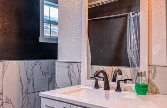 4BR Victorian Walk to UC Davis & Shriner Med Cen - Foto 16