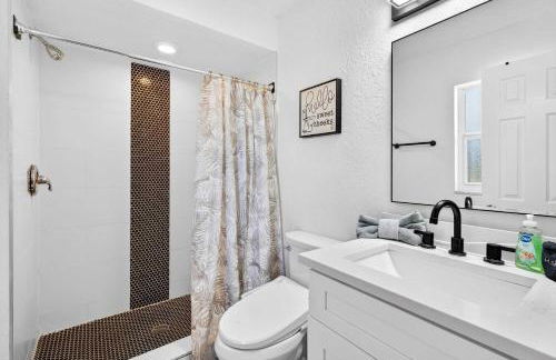 Family Putting Green Oasis BBQ Cornhole Heated Pool - Foto 18