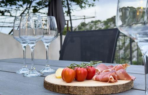 Holiday Home Vrkic with Hot Tub - Photo 14