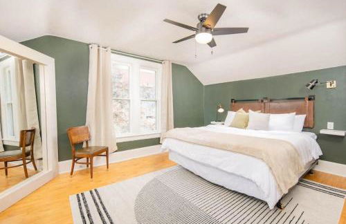 Downtown Walkable - 2 bed 1 bath King Bed - Foto 6