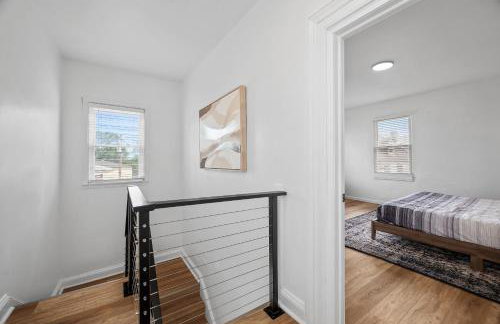 Pittsburgh Spacious and Modern Three Bedroom Apartment with Free Parking - Foto 15