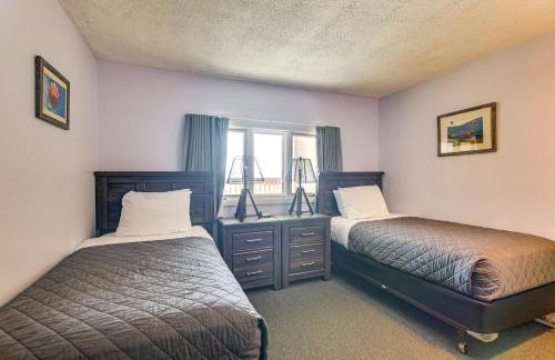 Walk to Ski Shuttle! Mountainside Resort Condo - Photo 15