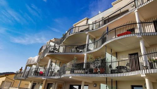 1BR Apartment T2 54m2 Onde Marine 2nd floor Lift Wifi AC Parking - Foto 2