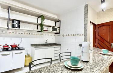 Apartamento Premium Cama Queen Ar Cond centro cidade - Foto 4