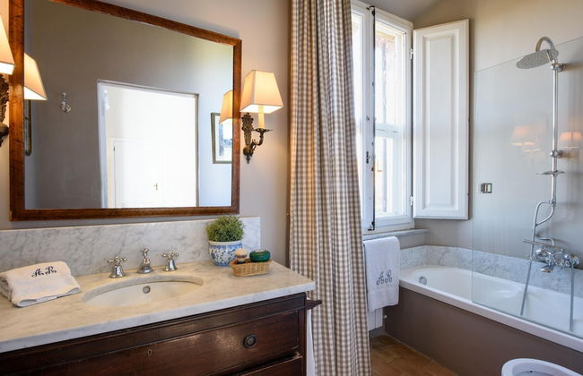 Large Beautiful Villa in Tuscan Hills of Chianti Stunning Gardens and Large Pool - Foto 53