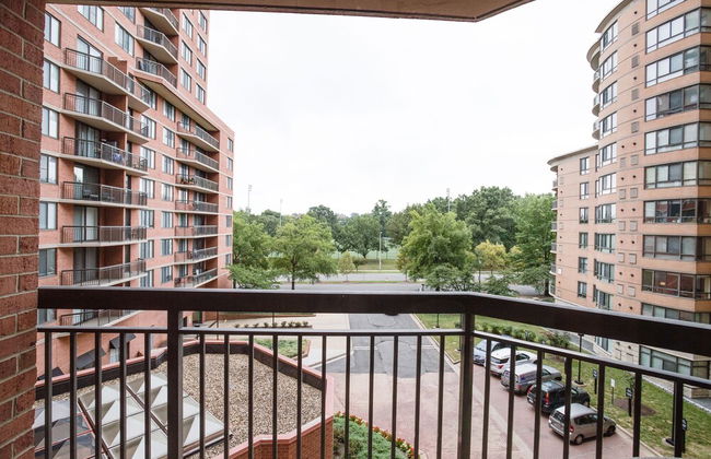 Pentagon City Modern apartment - Foto 22