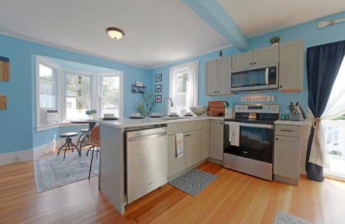 Beautiful Modern Beach House! - Photo 15