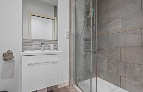 Central Leeds Flat - In City Centre - Modern Décor - Sleeps 8 - Foto 34