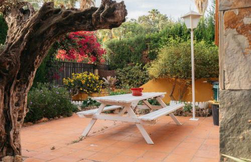 chalet, villa rodeada de naturaleza piscina a doce klm de Valencia y 7 del aeropuerto - Photo 54