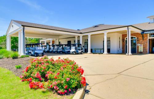 Springfield Studio Rental w/ Golf Course View! - Foto 26