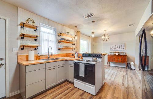 Pet-Friendly North Texas Home with Spacious Yard! - Photo 12