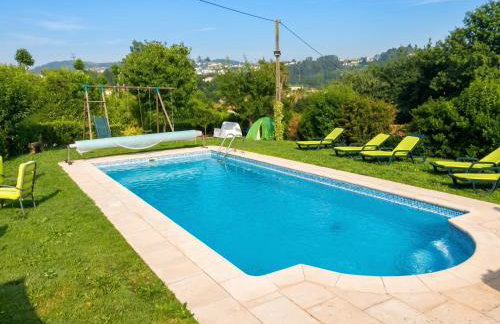 Paradisiacal Villa in Lousada with Private Pool - Foto 13