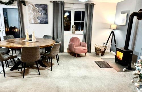 Riverside View - Large, modern 4 bedroom house with hot tub - Foto 5