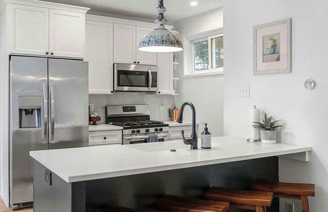 Morrill Modern Retreat Desirable Marion Village! - Foto 11