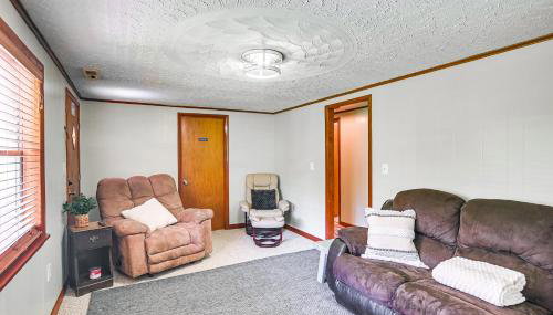 Home with Bunkroom 2 Mi to Hatfield and McCoy Trail - Foto 3