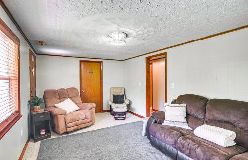 Home with Bunkroom 2 Mi to Hatfield and McCoy Trail - Foto 3