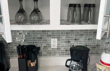 Sports Fan Getaway less than 2mi to AT&T Stadium Pool and Gym! - Foto 10