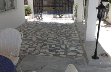 Ekie Apartment with sea view - Photo 5