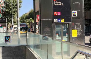Playa a pie y a 15 minutos de Ramblas y Plaza Catalunya en metro - Foto 19